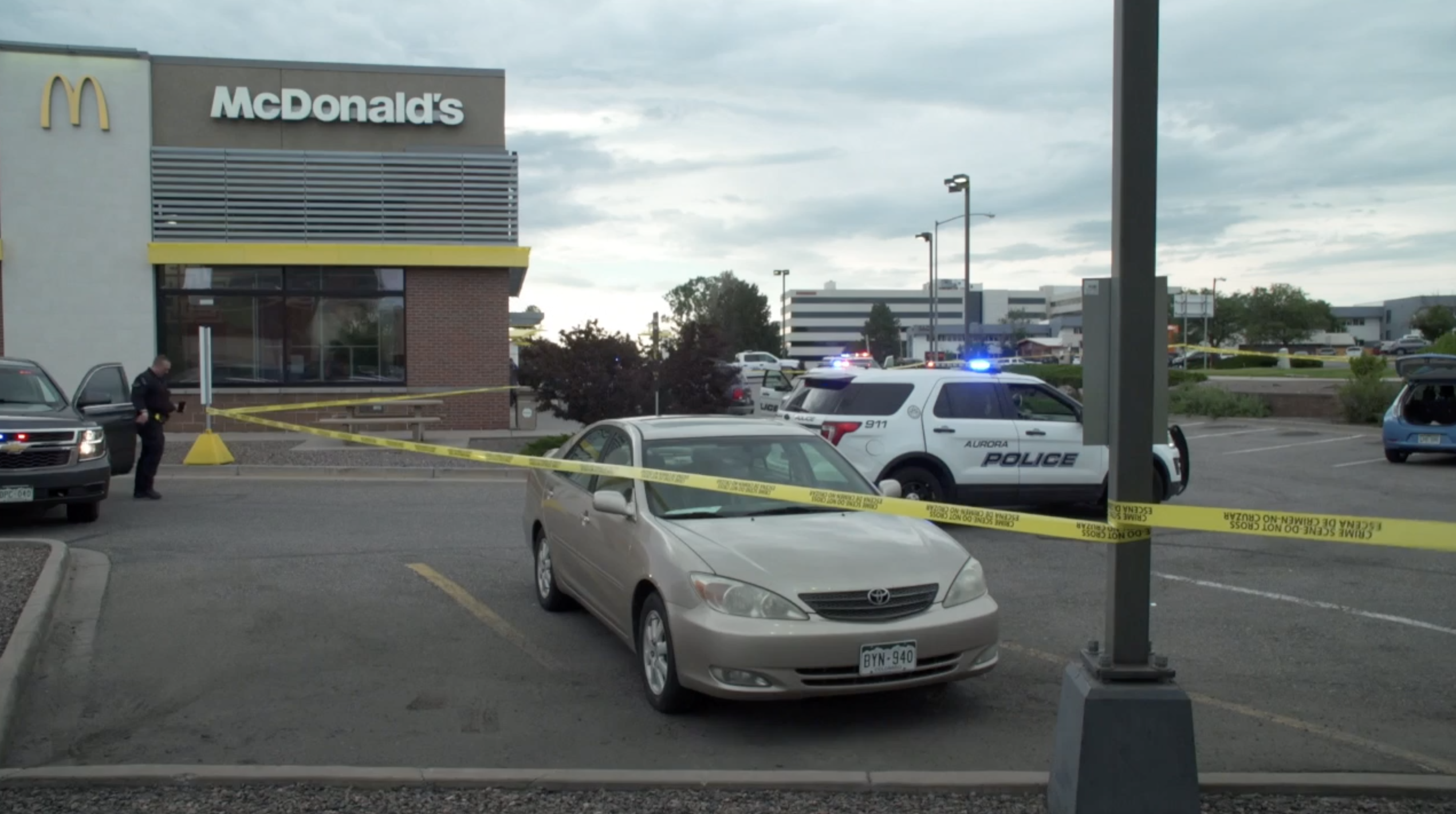 1 man dead after McDonald's parking lot shooting in Aurora - Vimarsana News